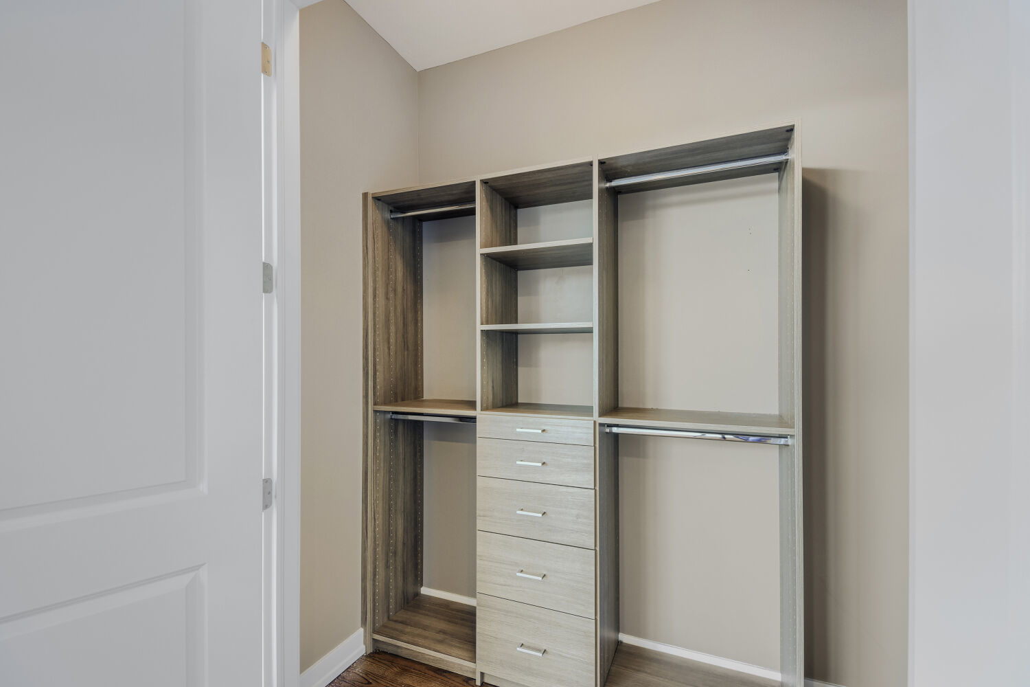 925 N Larrabee Street #2N, Chicago, IL 60610