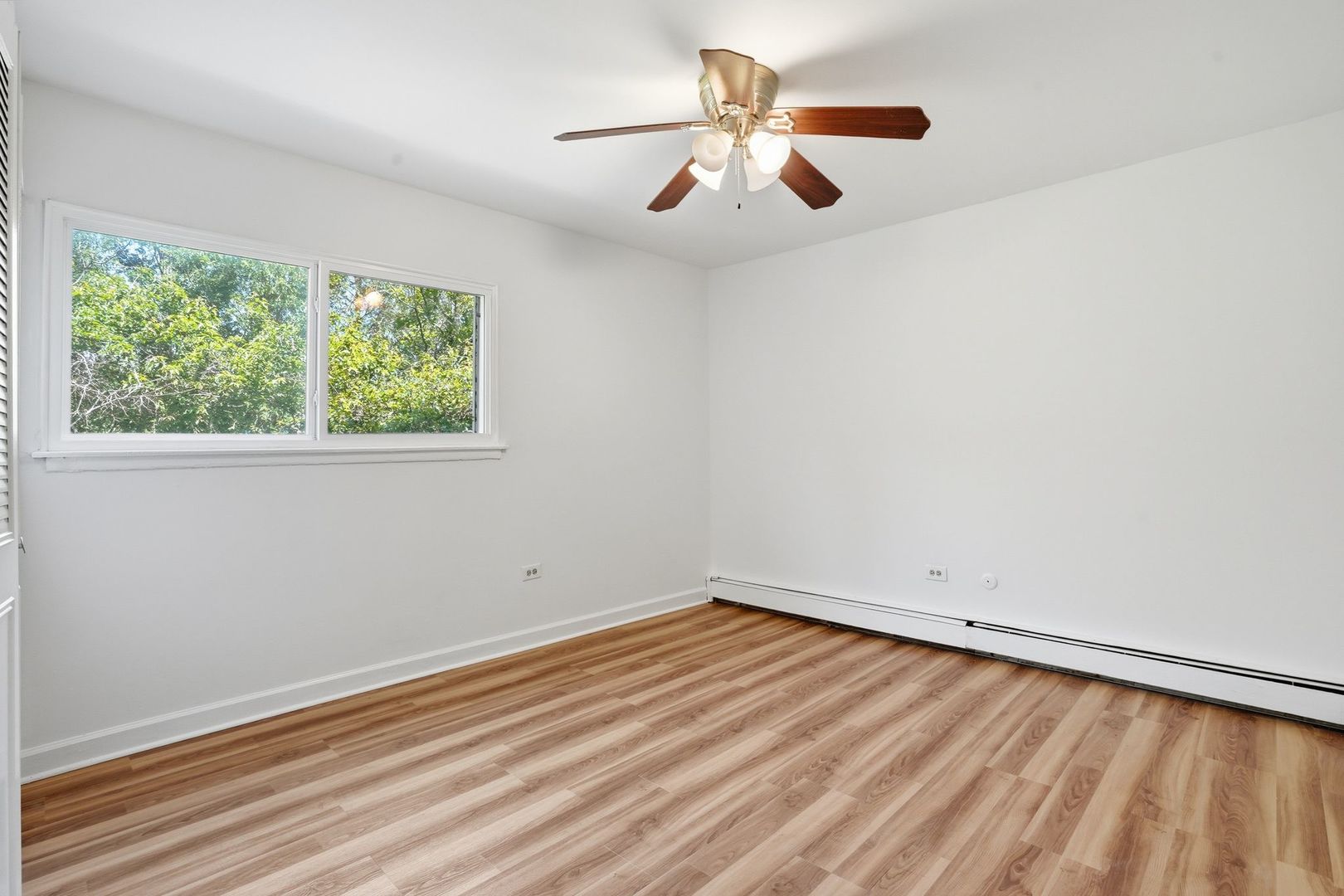 7413 Brookdale Drive #212, Darien, IL 60561