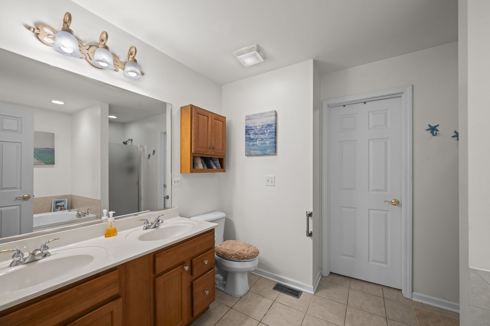 861 Prairie Ridge Drive, Woodstock, IL 60098