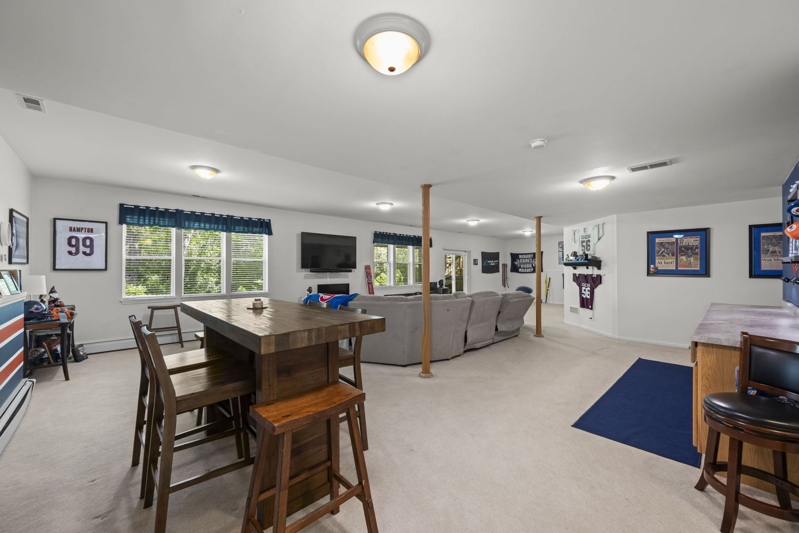 861 Prairie Ridge Drive, Woodstock, IL 60098