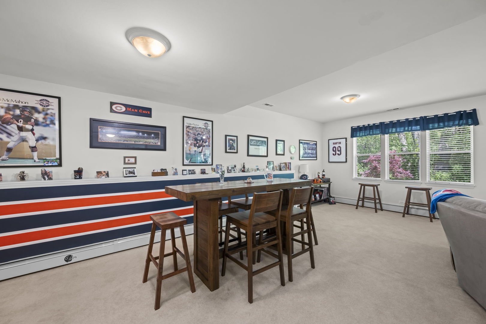 861 Prairie Ridge Drive, Woodstock, IL 60098