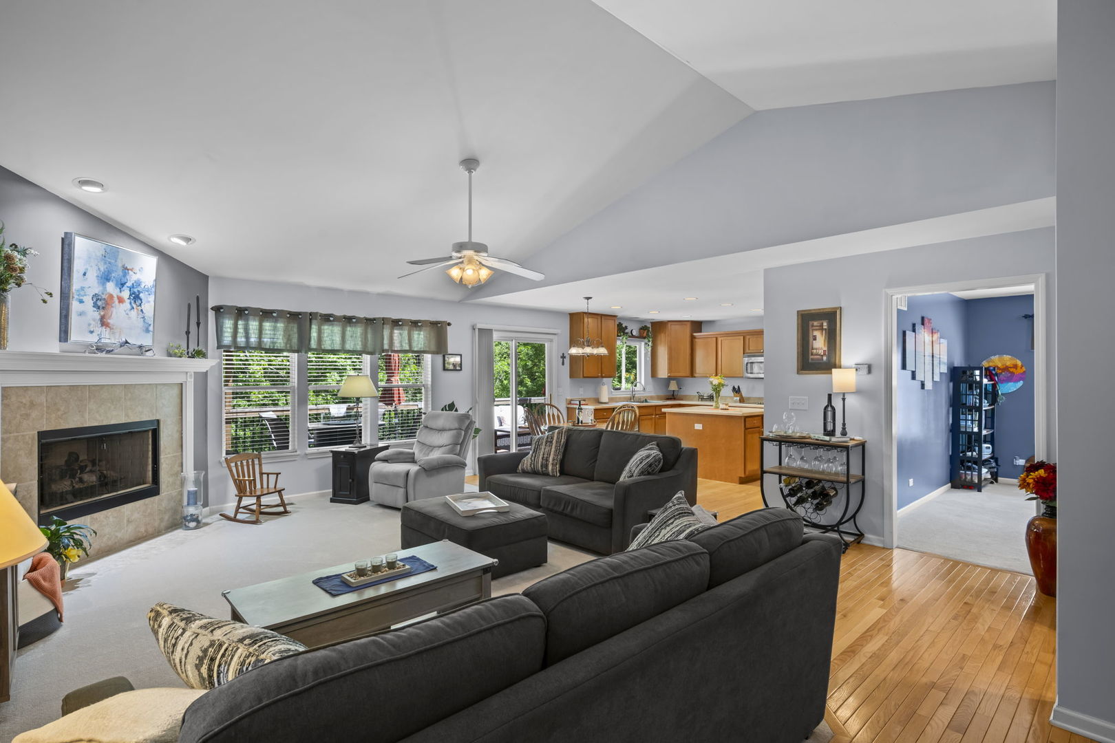 861 Prairie Ridge Drive, Woodstock, IL 60098