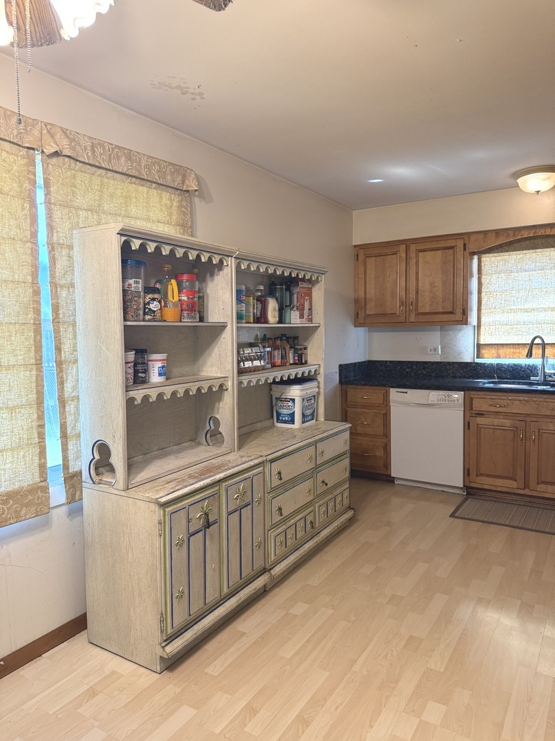 5942 W 124th Street, Alsip, IL 60803
