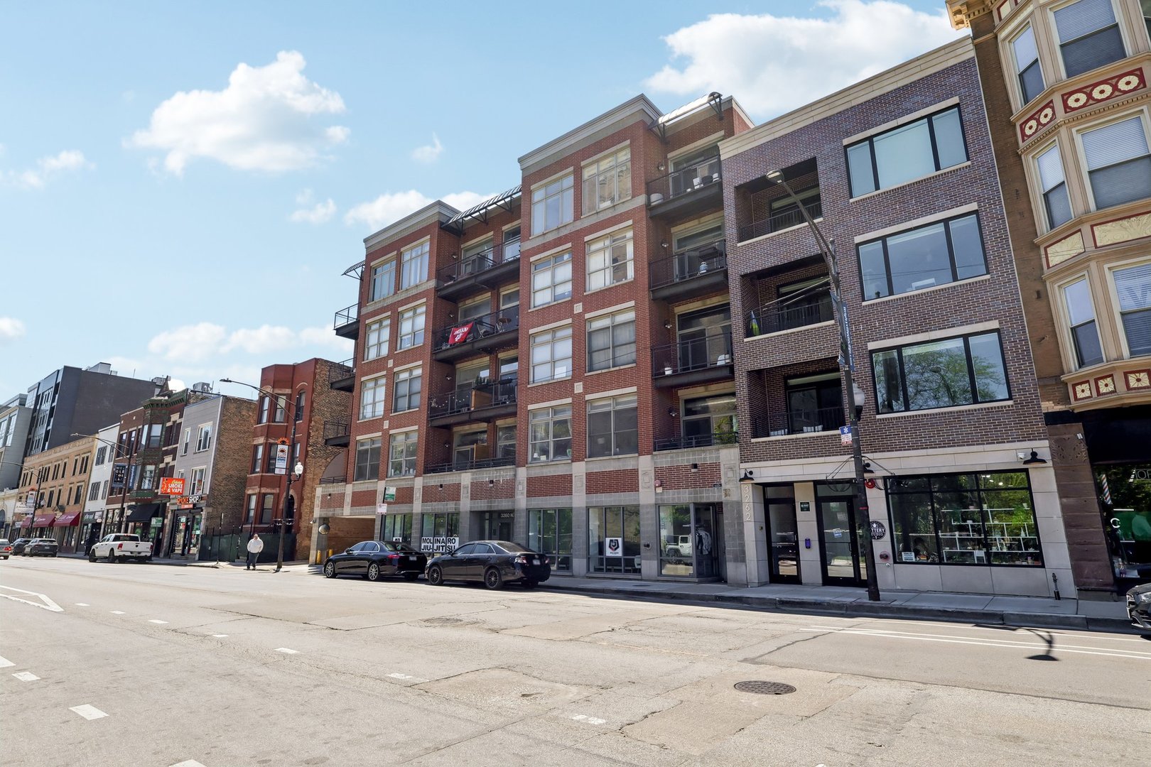 3260 N Clark Street #408, Chicago, IL 60657