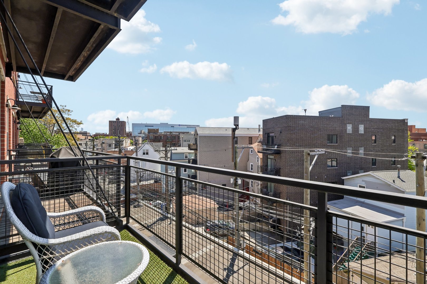 3260 N Clark Street #408, Chicago, IL 60657