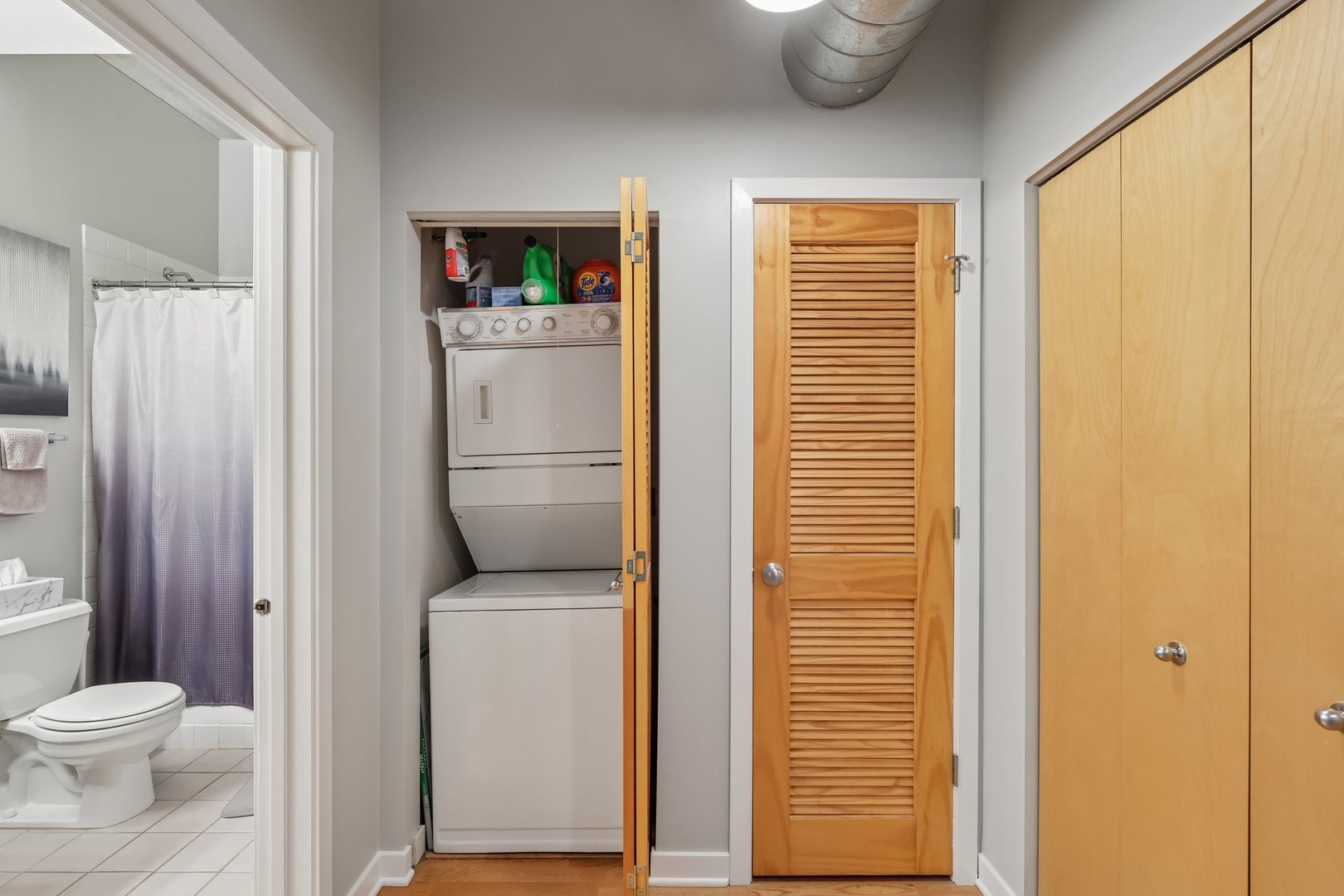 3260 N Clark Street #408, Chicago, IL 60657