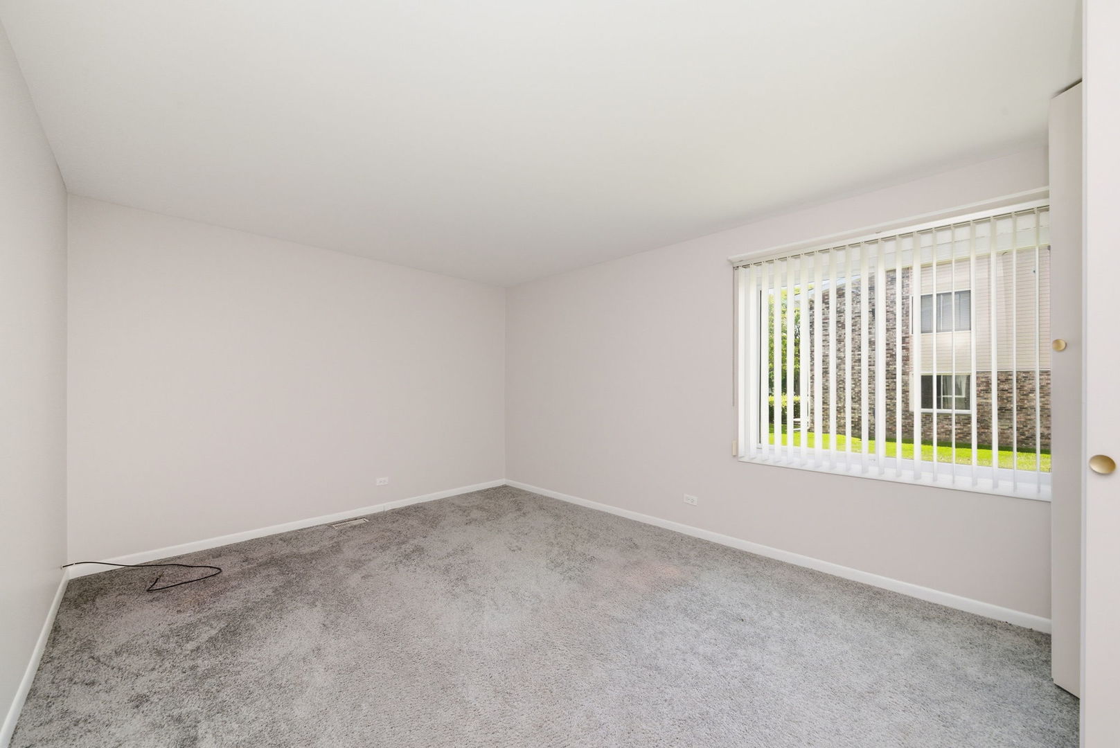 2630 Mitchell Drive #4, Woodridge, IL 60517