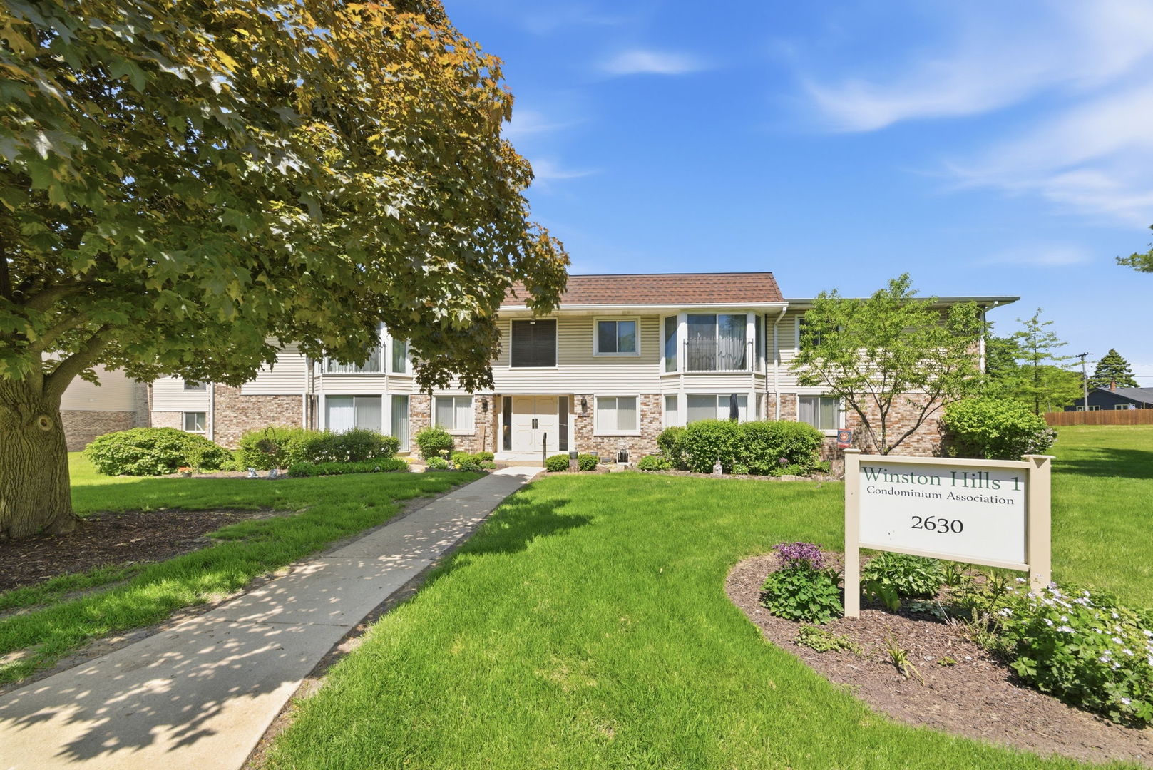 2630 Mitchell Drive #4, Woodridge, IL 60517