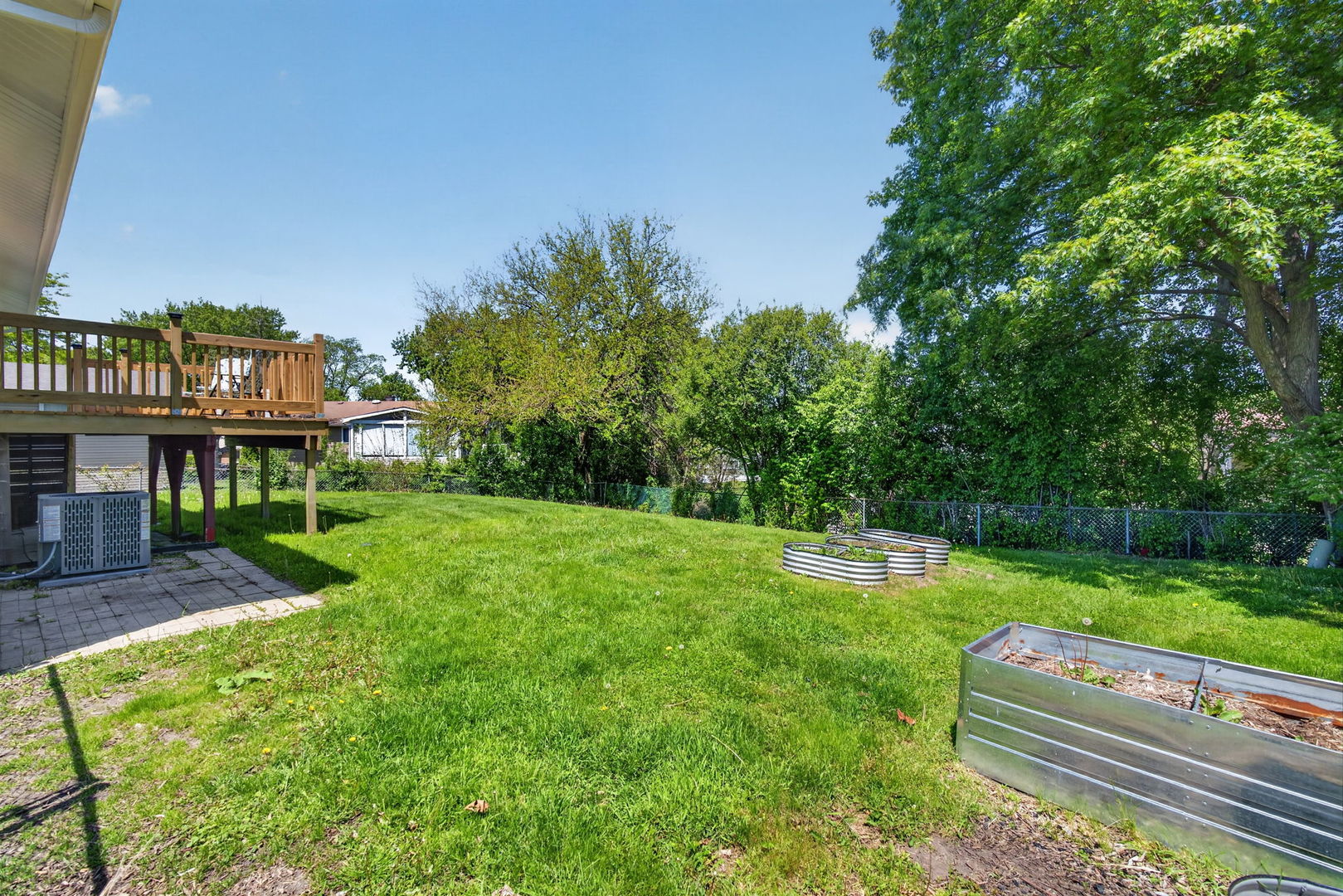 418 Charlestown Drive, Bolingbrook, IL 60440