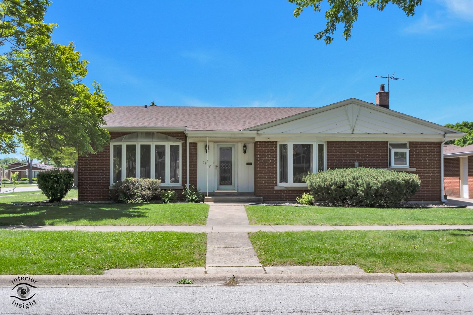 5532 Oak Center Drive, Oak Lawn, IL 60453