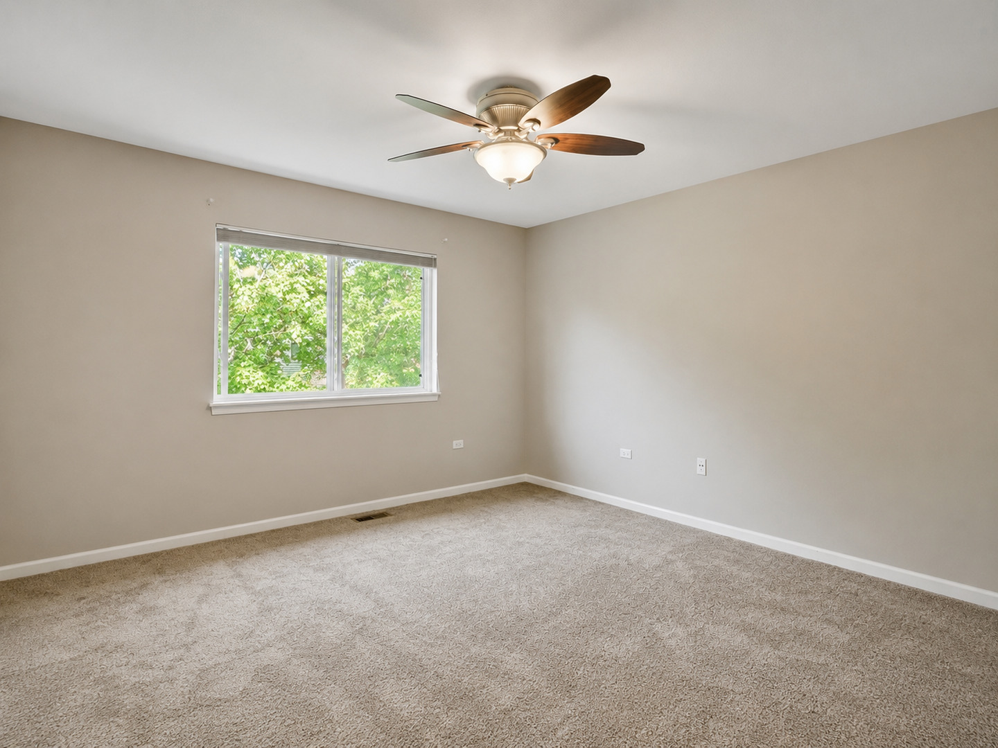 3159 Saganashkee Lane, Naperville, IL 60564