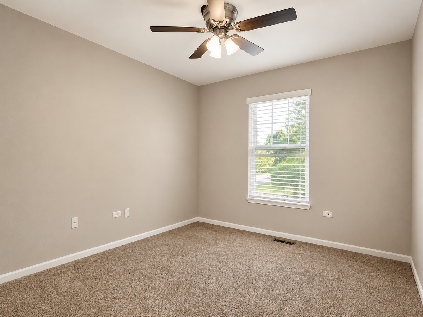 3159 Saganashkee Lane, Naperville, IL 60564