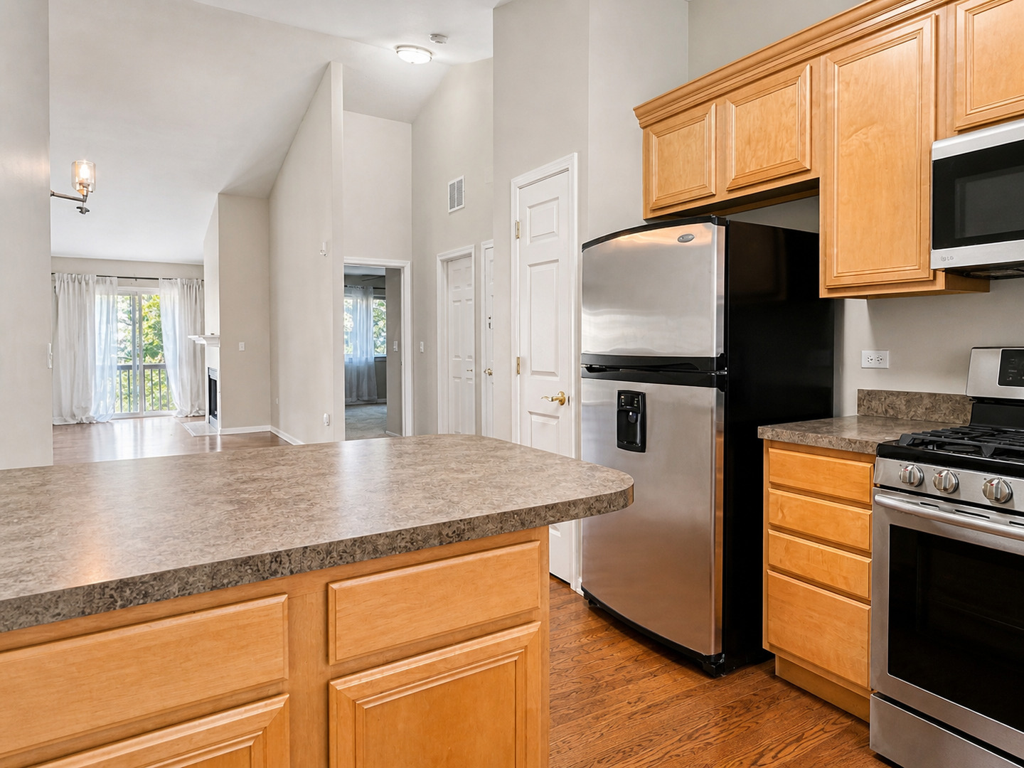 3159 Saganashkee Lane, Naperville, IL 60564