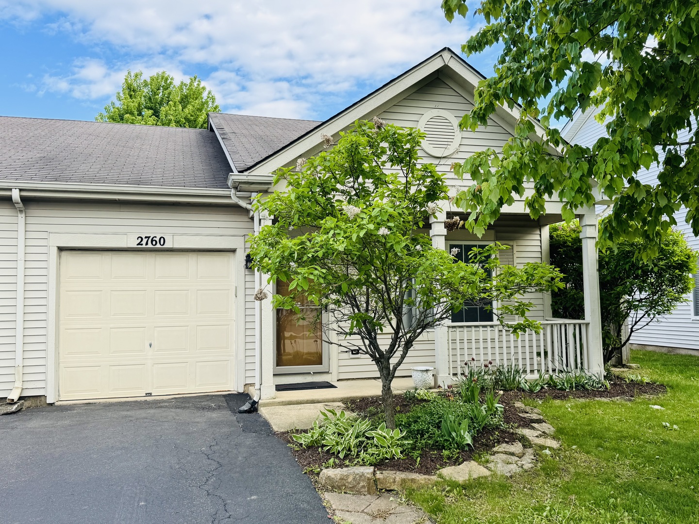 2760 Cedar Glade Drive, Naperville, IL 60564