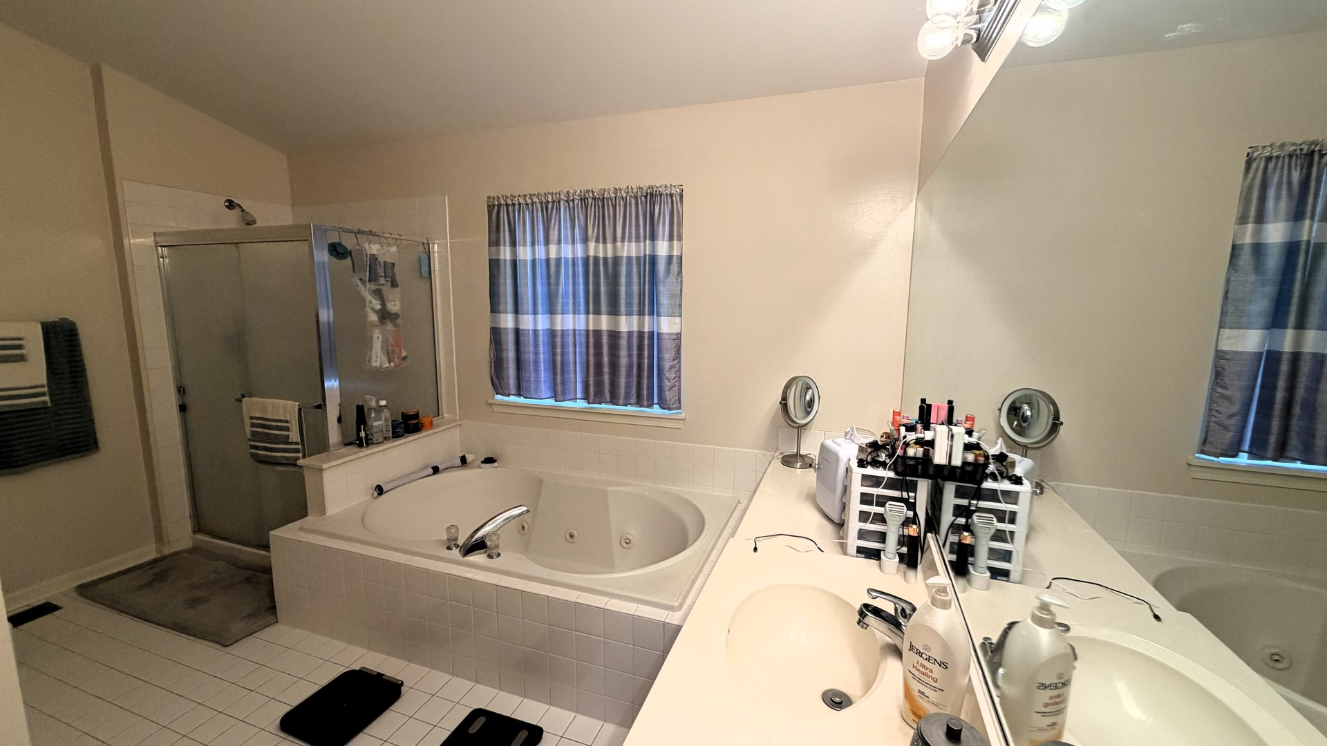 1101 Andover Drive, Mundelein, IL 60060