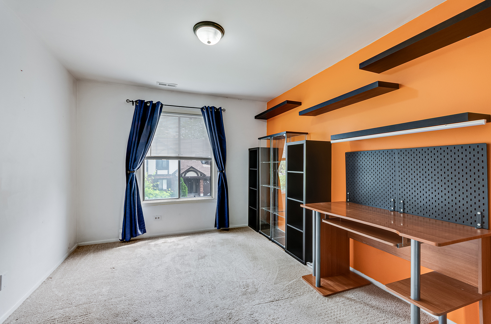 11240 Sycamore Lane #60D, Palos Hills, IL 60465