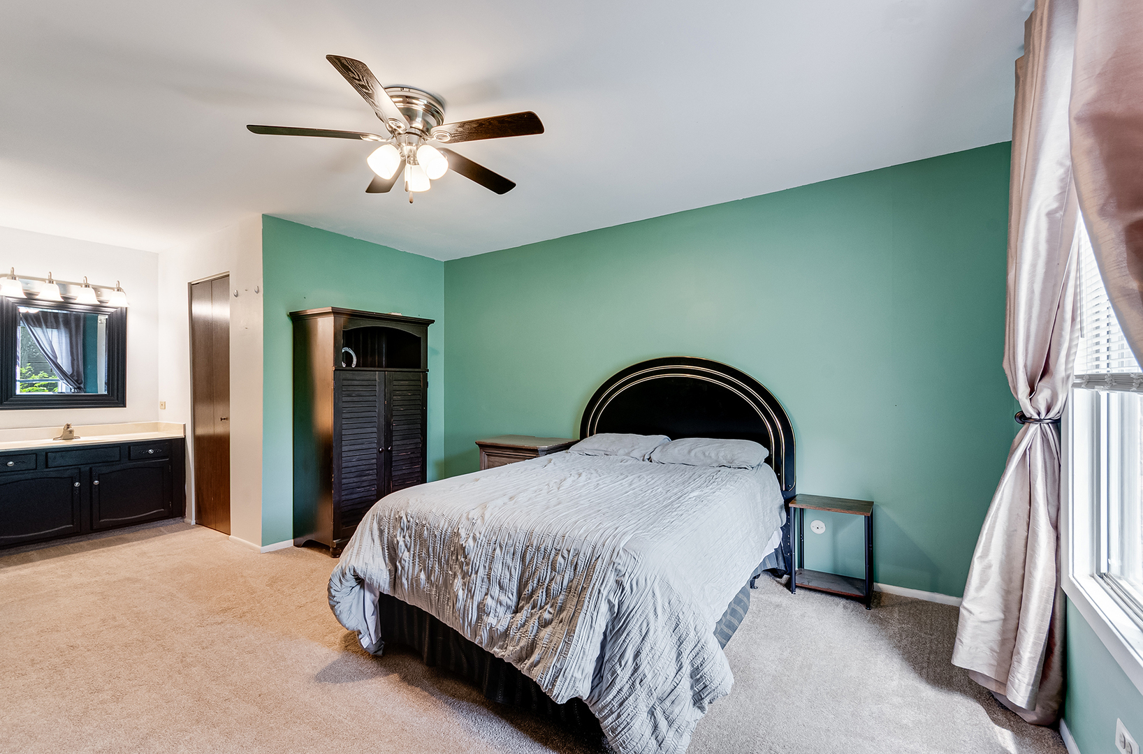 11240 Sycamore Lane #60D, Palos Hills, IL 60465