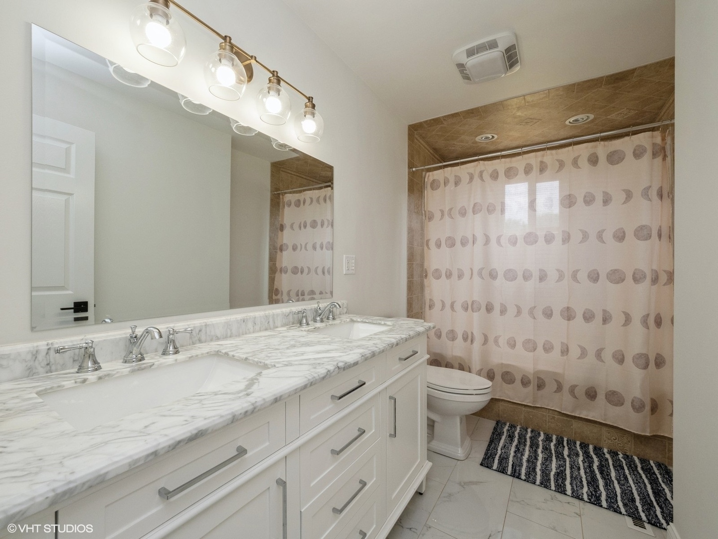 715 Welch Street, Gilberts, IL 60136