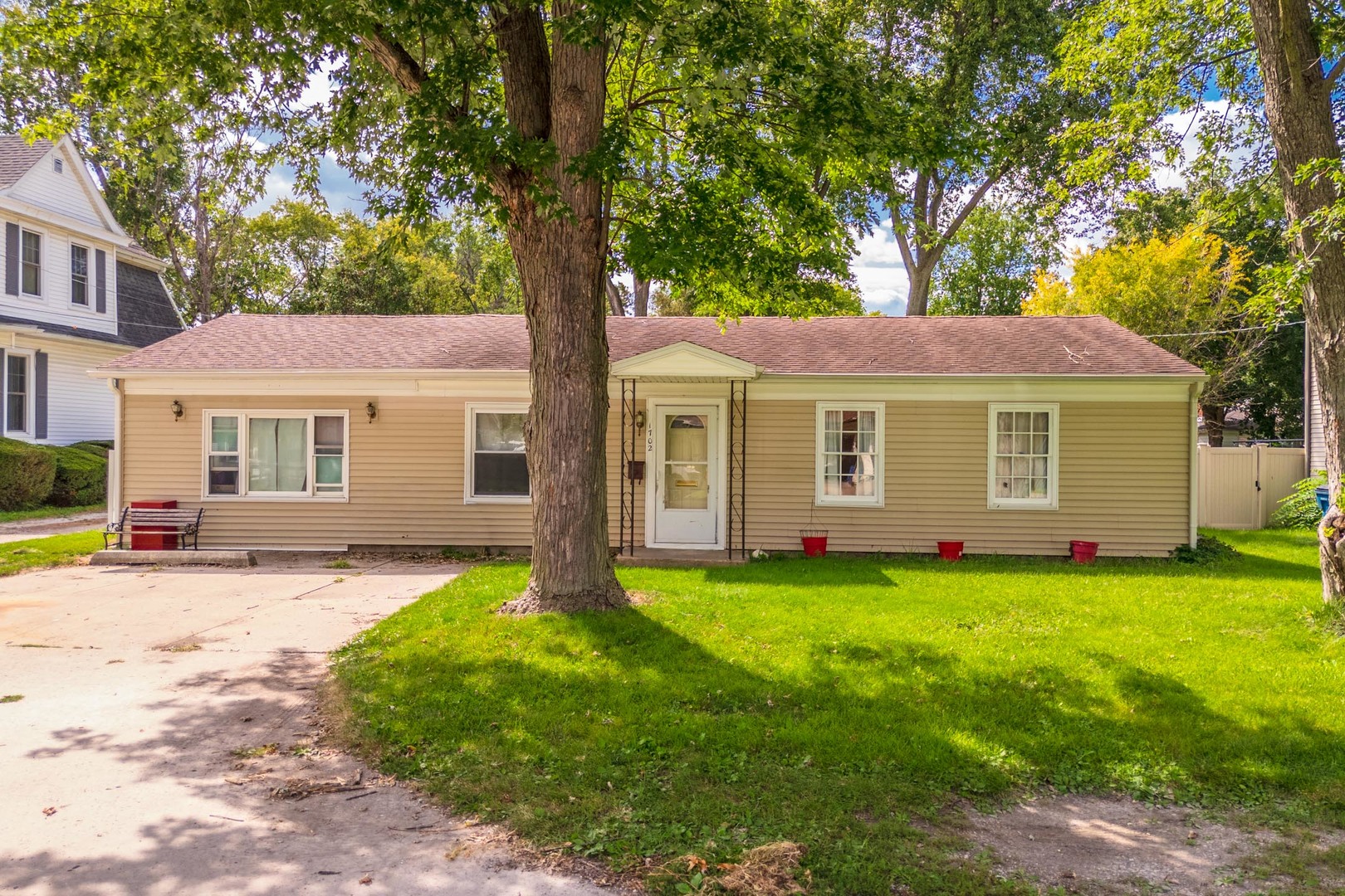 1702 S Plum Street, Pontiac, IL 61764