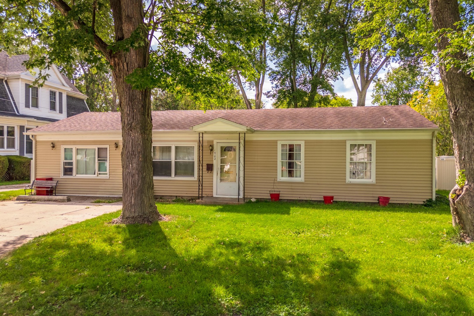 1702 S Plum Street, Pontiac, IL 61764
