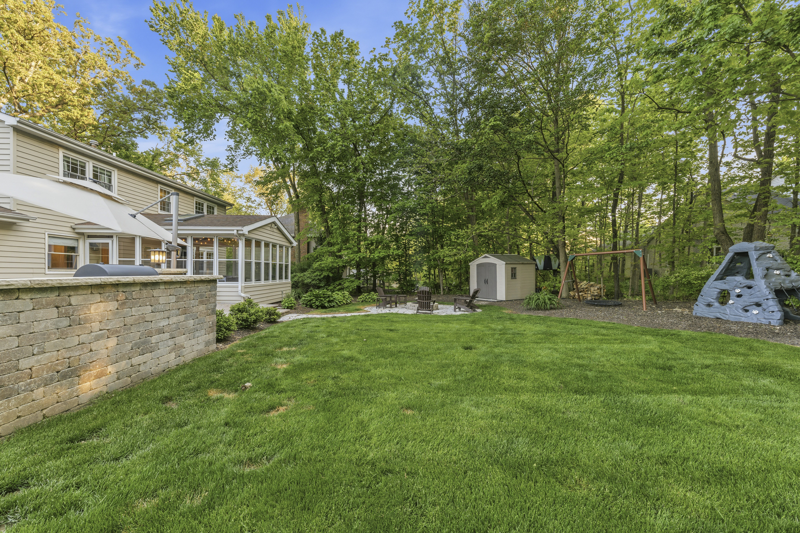 756 OAKWOOD Drive, Frankfort, IL 60423