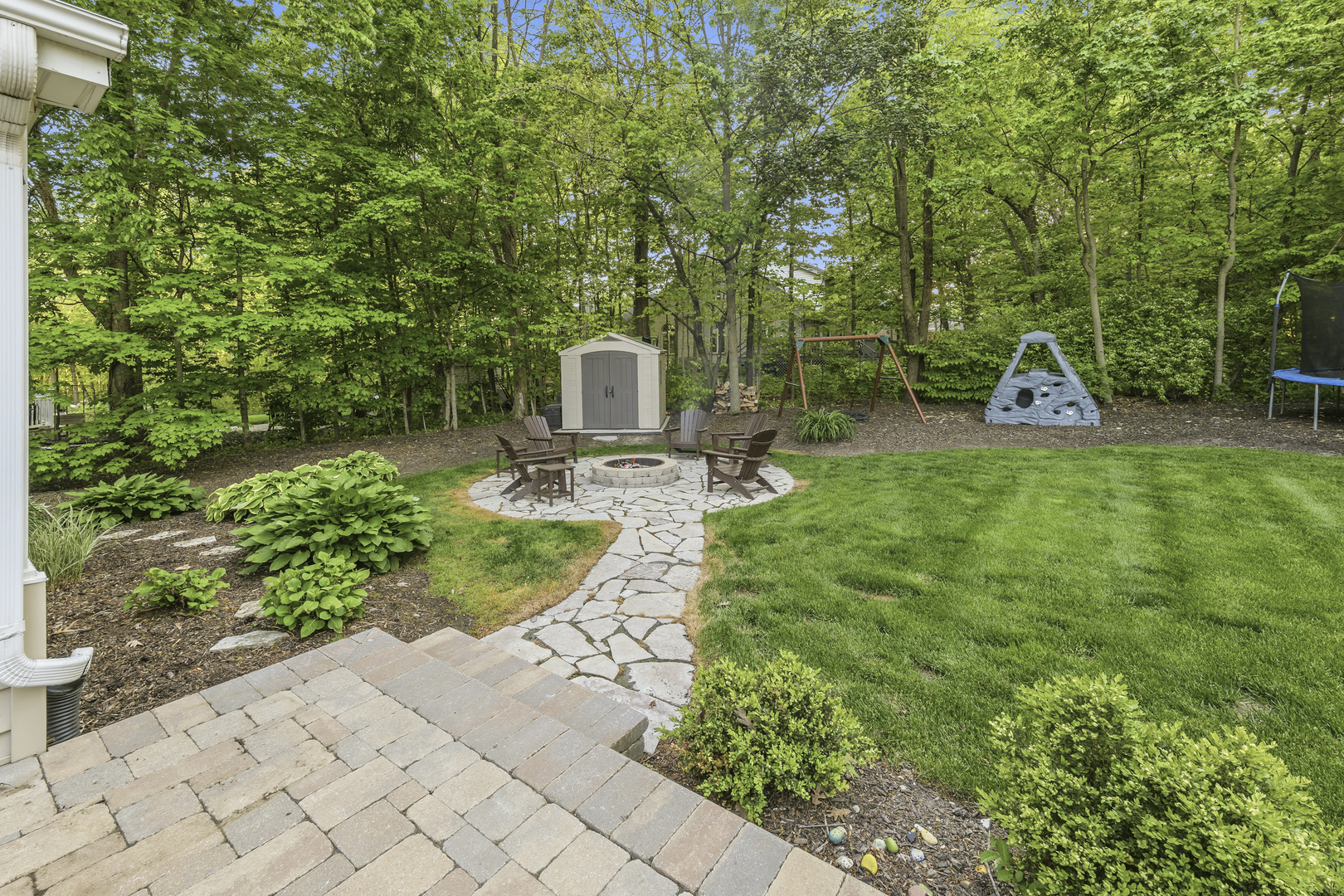 756 OAKWOOD Drive, Frankfort, IL 60423