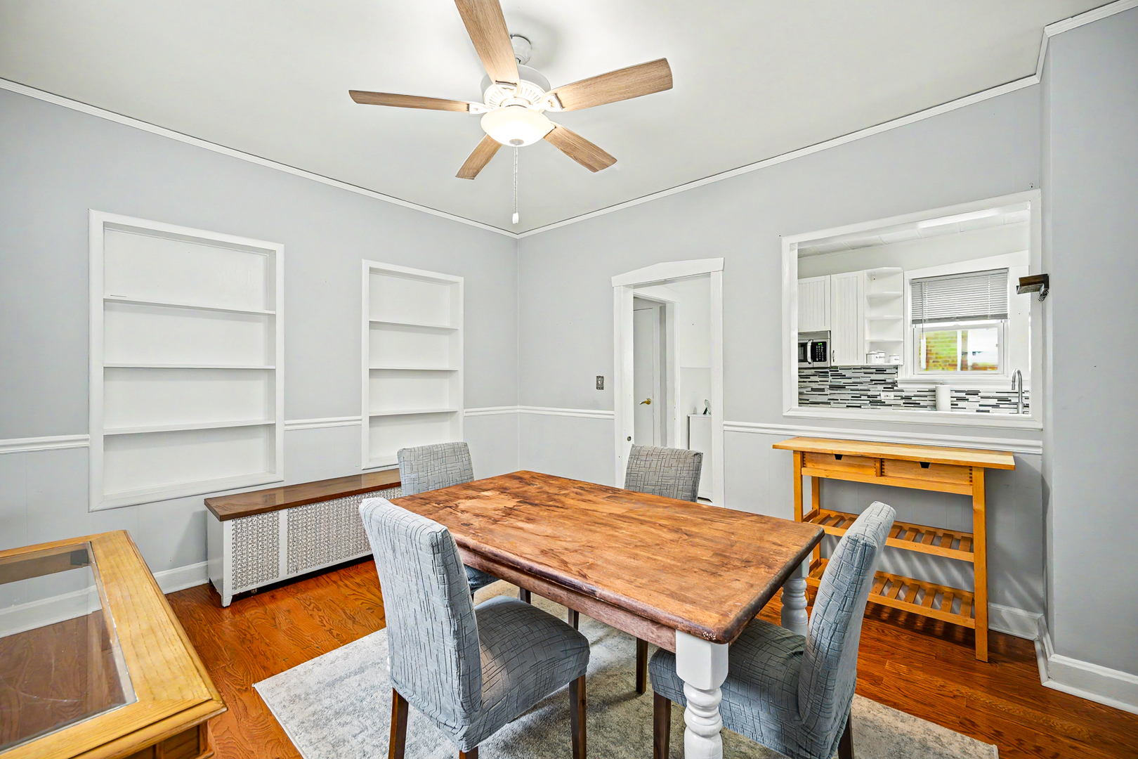 813 Circle Avenue, Forest Park, IL 60130