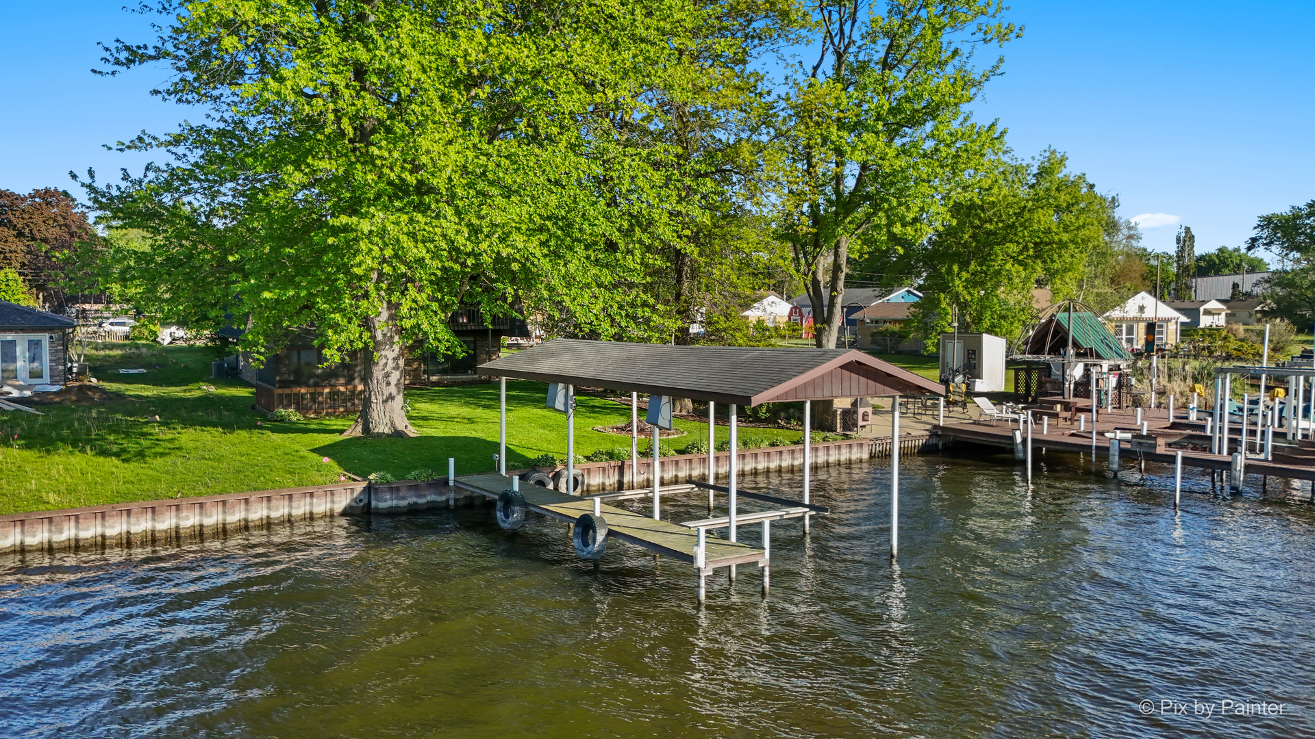 1423 N River Road, McHenry, IL 60051