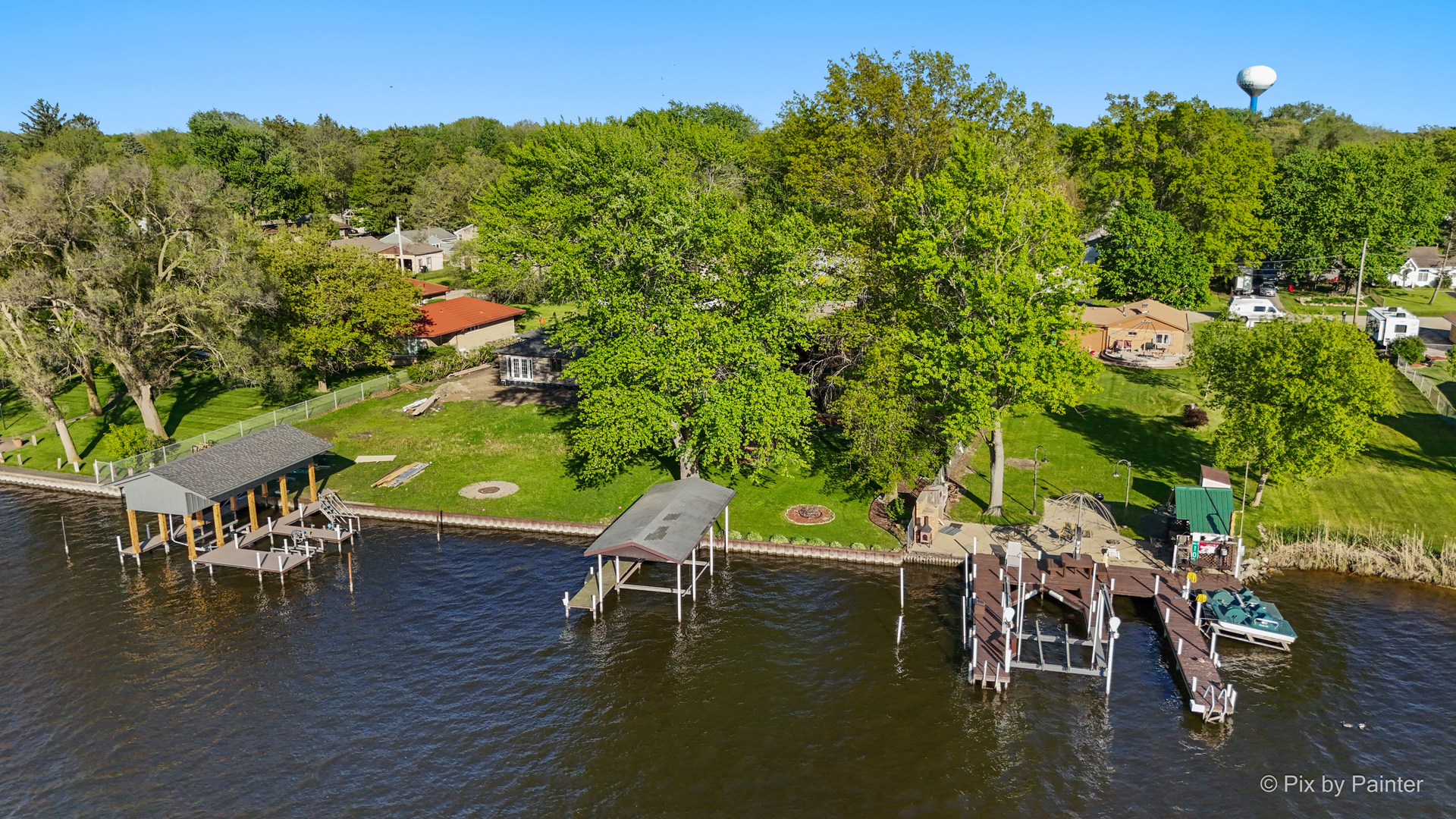 1423 N River Road, McHenry, IL 60051