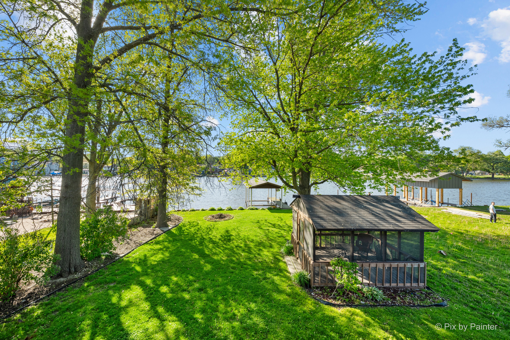 1423 N River Road, McHenry, IL 60051
