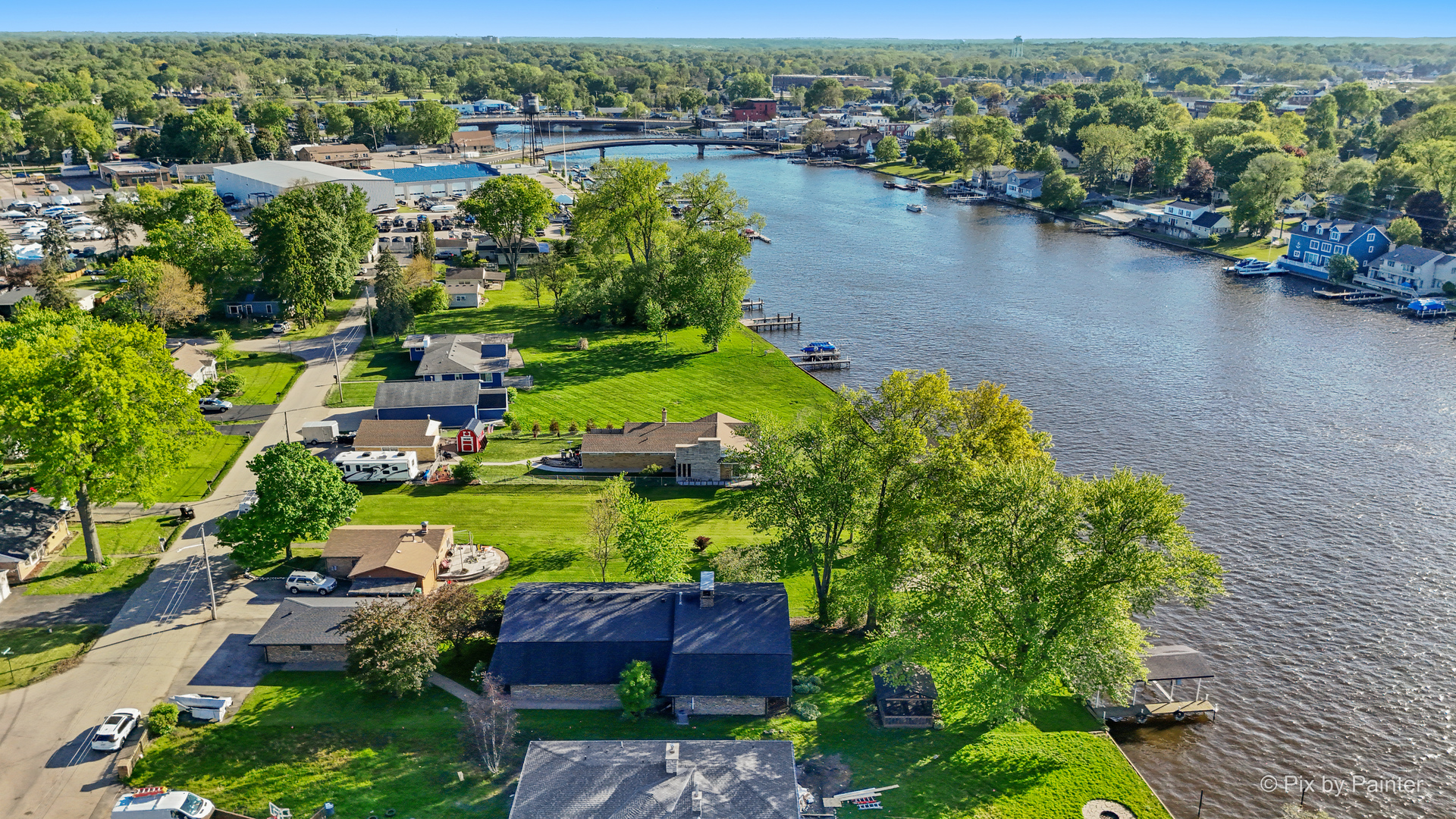 1423 N River Road, McHenry, IL 60051