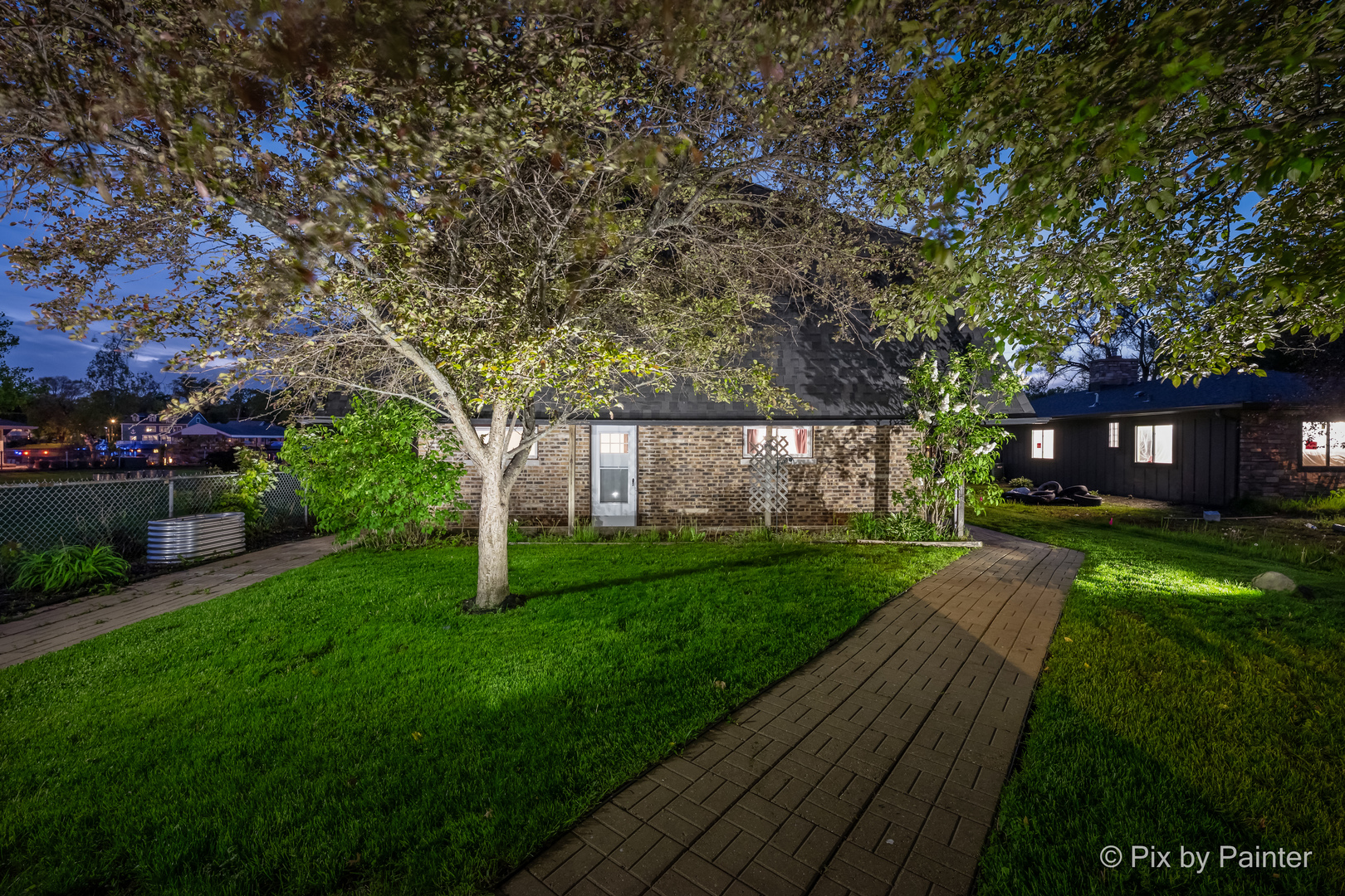 1423 N River Road, McHenry, IL 60051