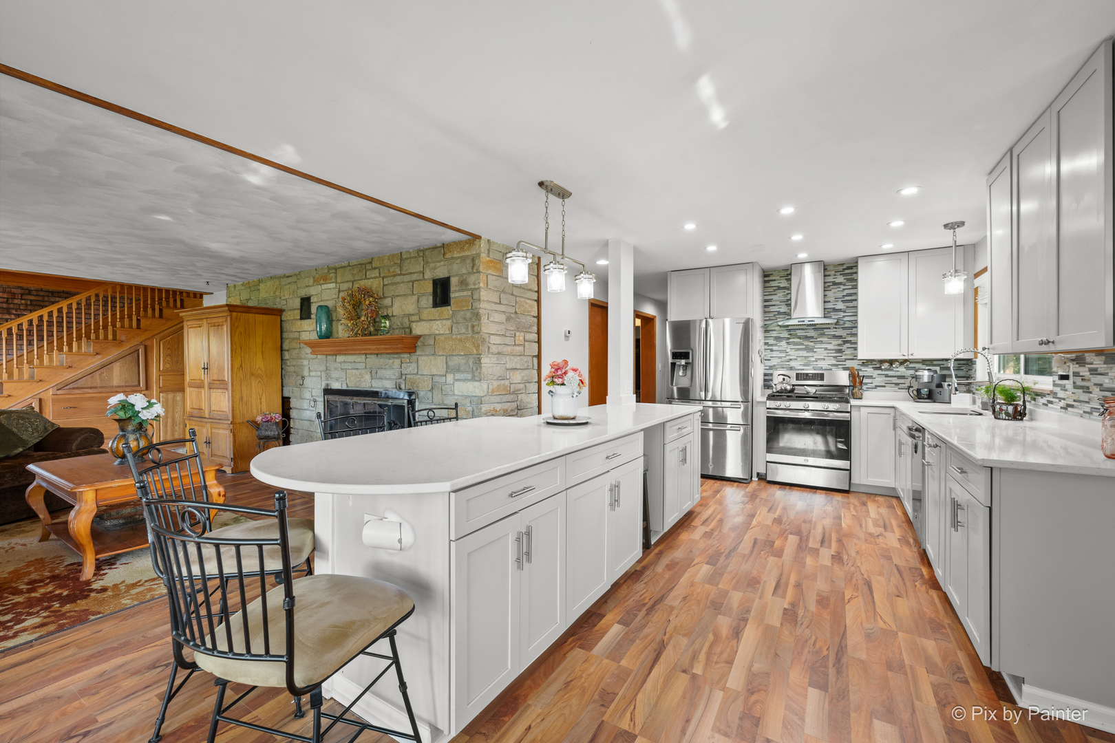 1423 N River Road, McHenry, IL 60051