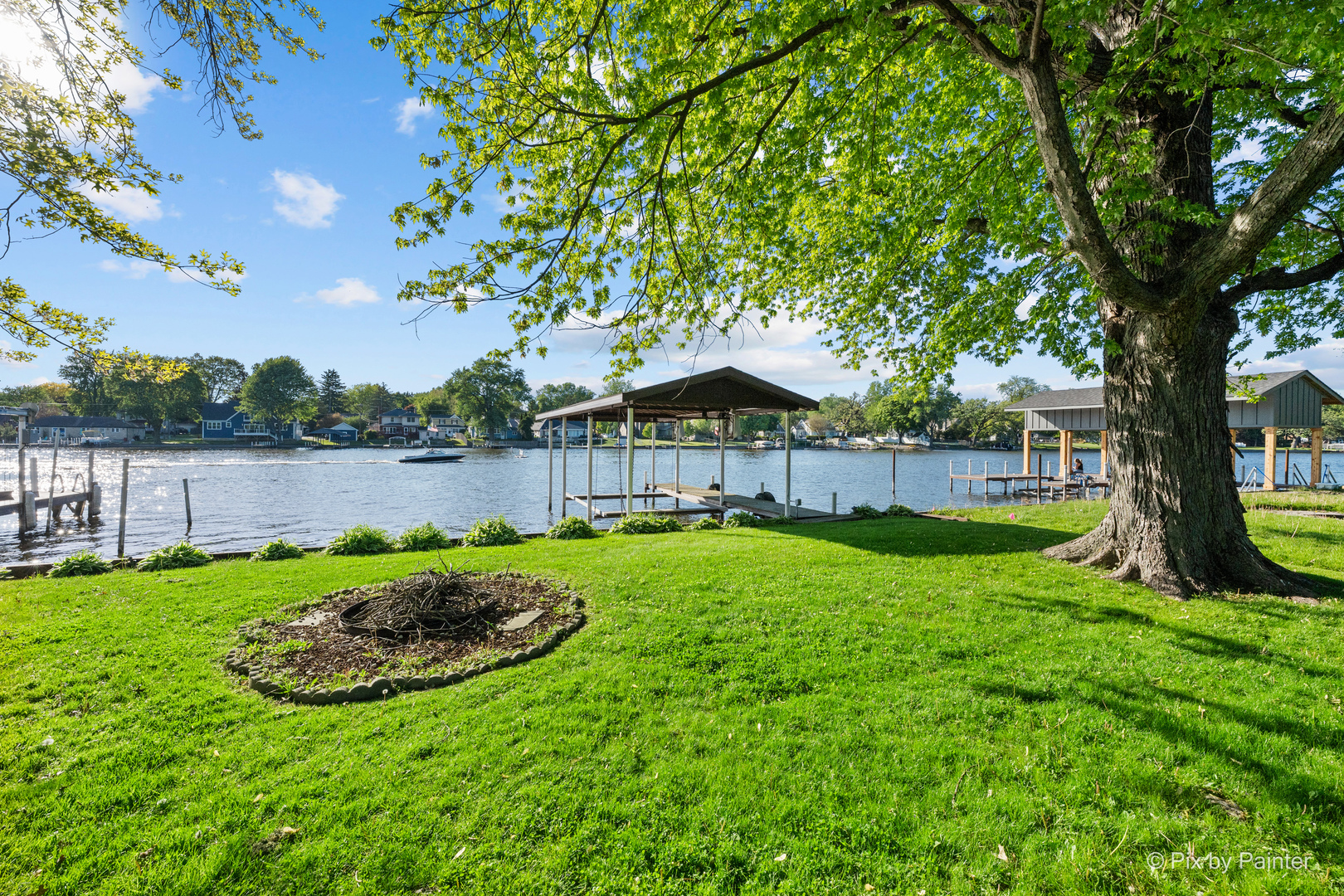 1423 N River Road, McHenry, IL 60051