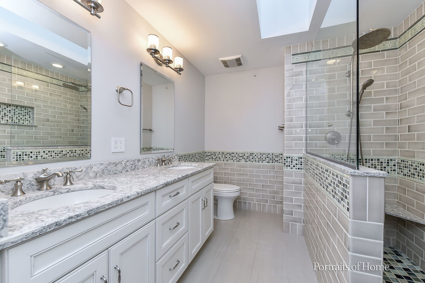 850 Shandrew Drive, Naperville, IL 60540