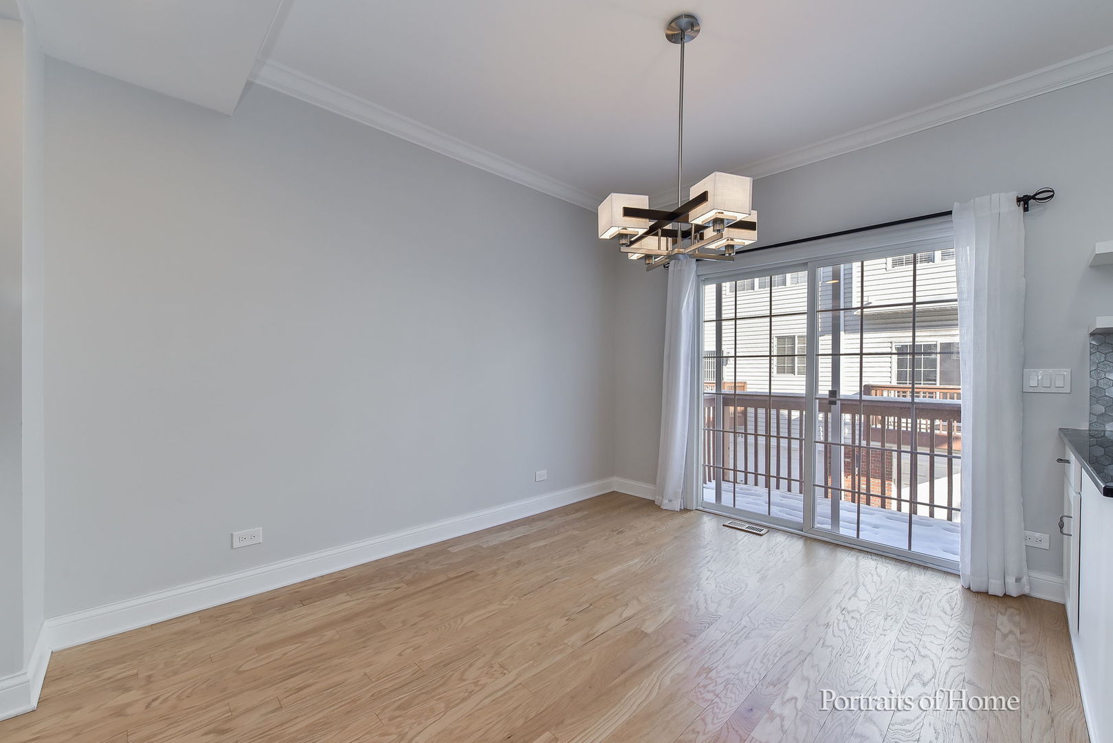 850 Shandrew Drive, Naperville, IL 60540