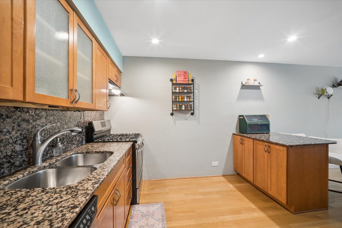 5400 Carriageway Drive #315, Rolling Meadows, IL 60008