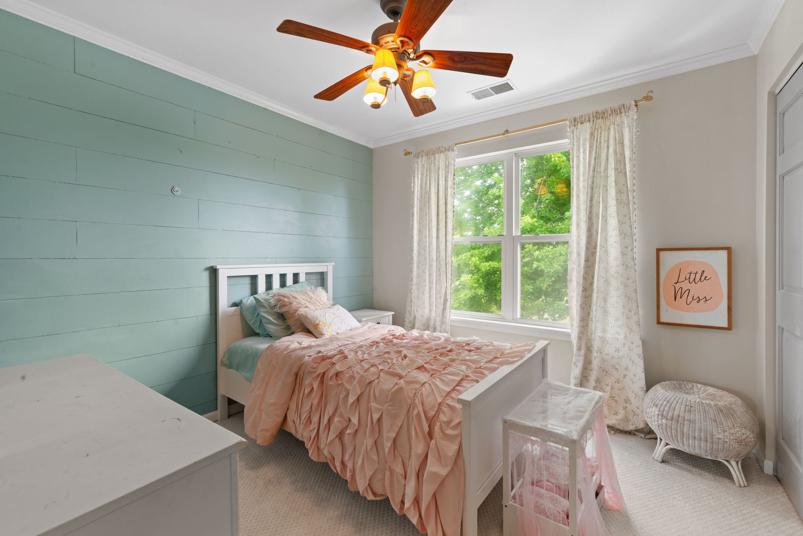 110 Saint Germain Place, St. Charles, IL 60175