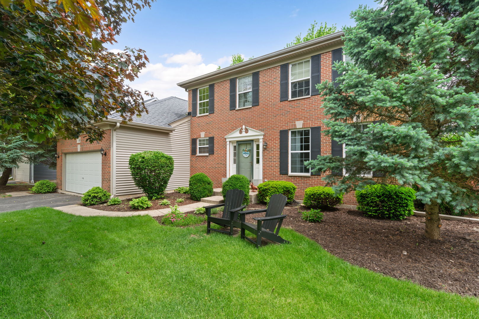 110 Saint Germain Place, St. Charles, IL 60175
