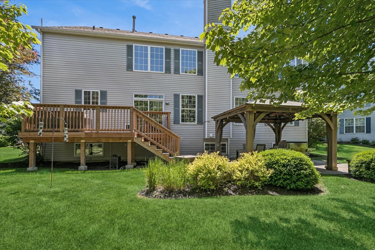 1085 Waterview Circle, Antioch, IL 60002
