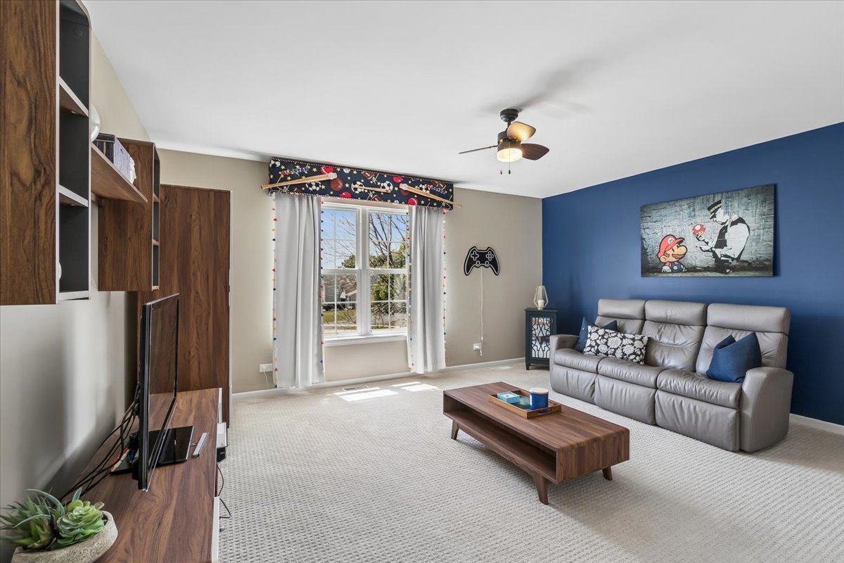 1085 Waterview Circle, Antioch, IL 60002