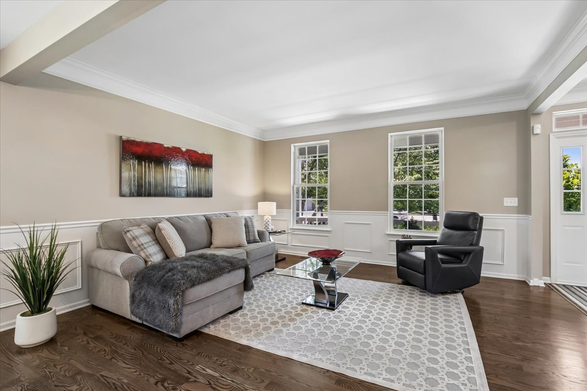 1085 Waterview Circle, Antioch, IL 60002
