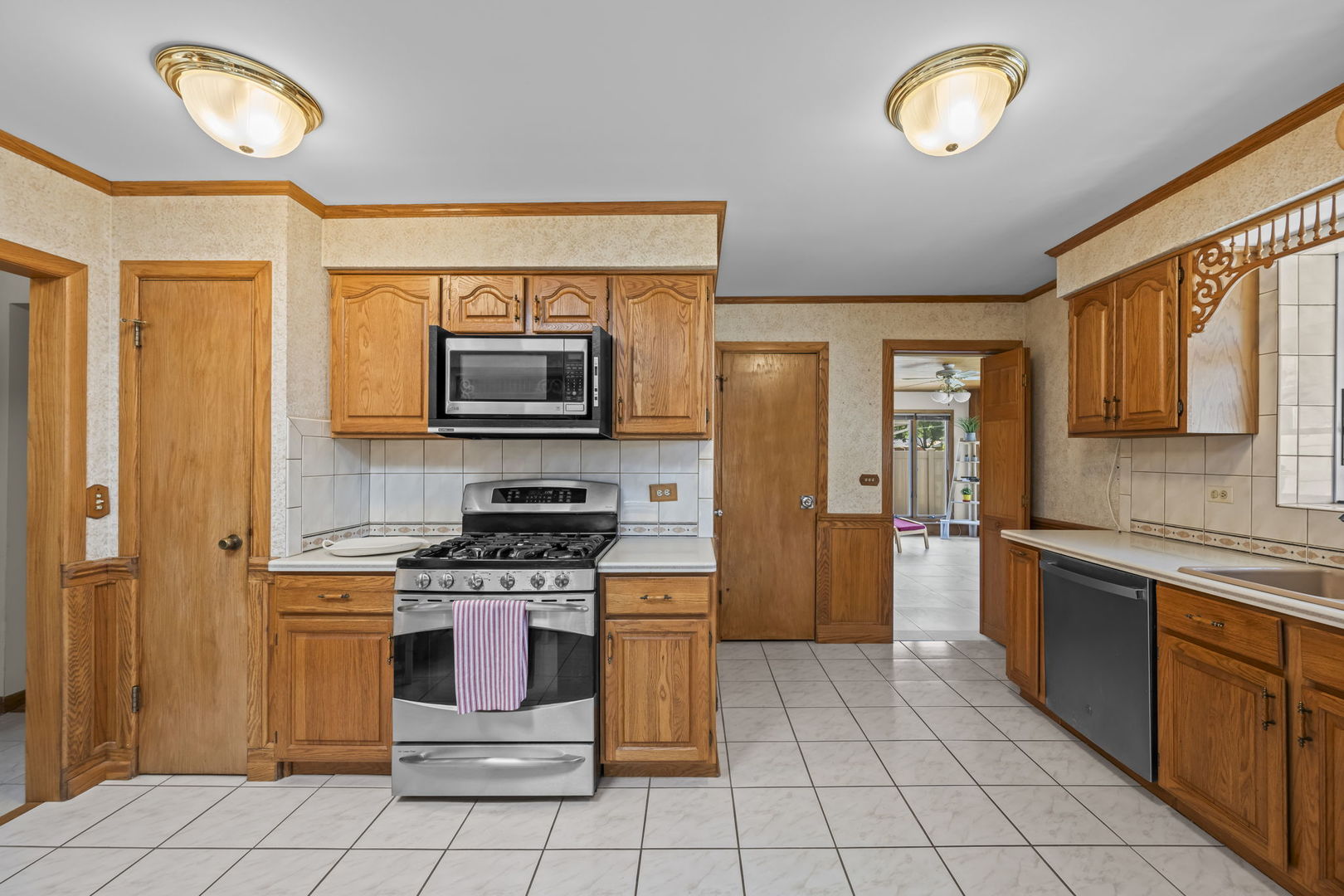 514 S Owen Street, Mount Prospect, IL 60056