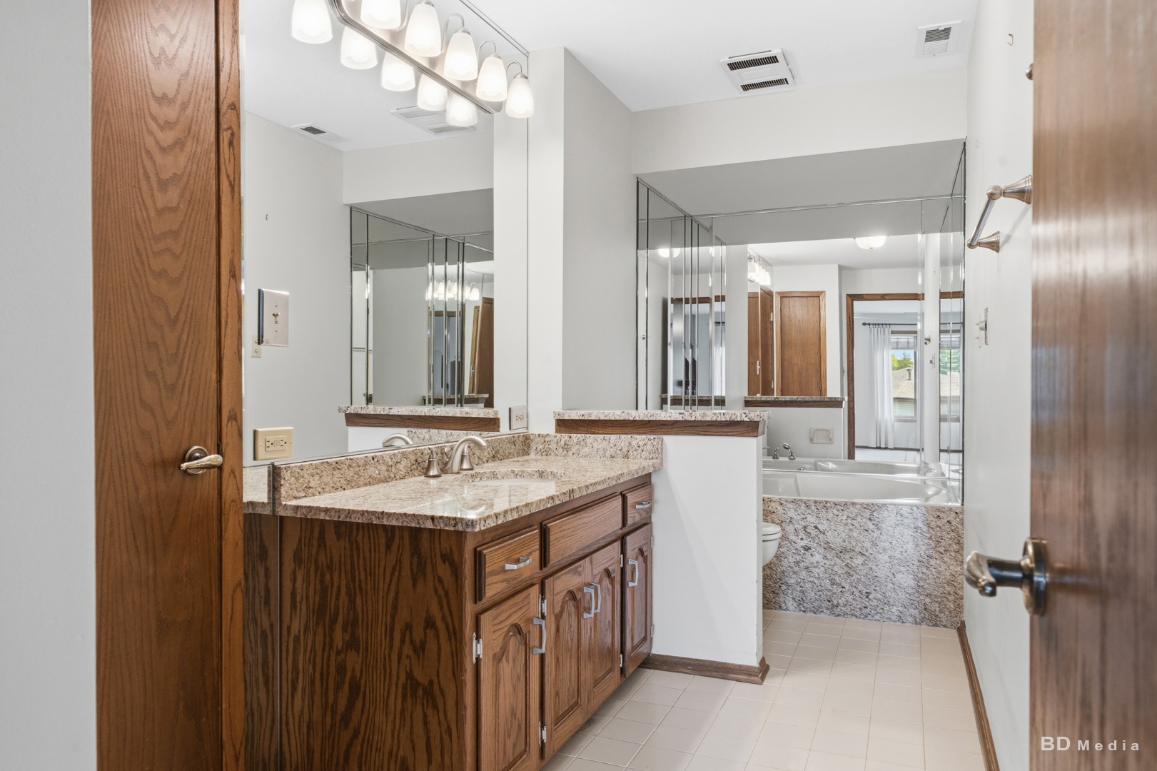 9822 W Mill Drive #B2, Palos Park, IL 60464
