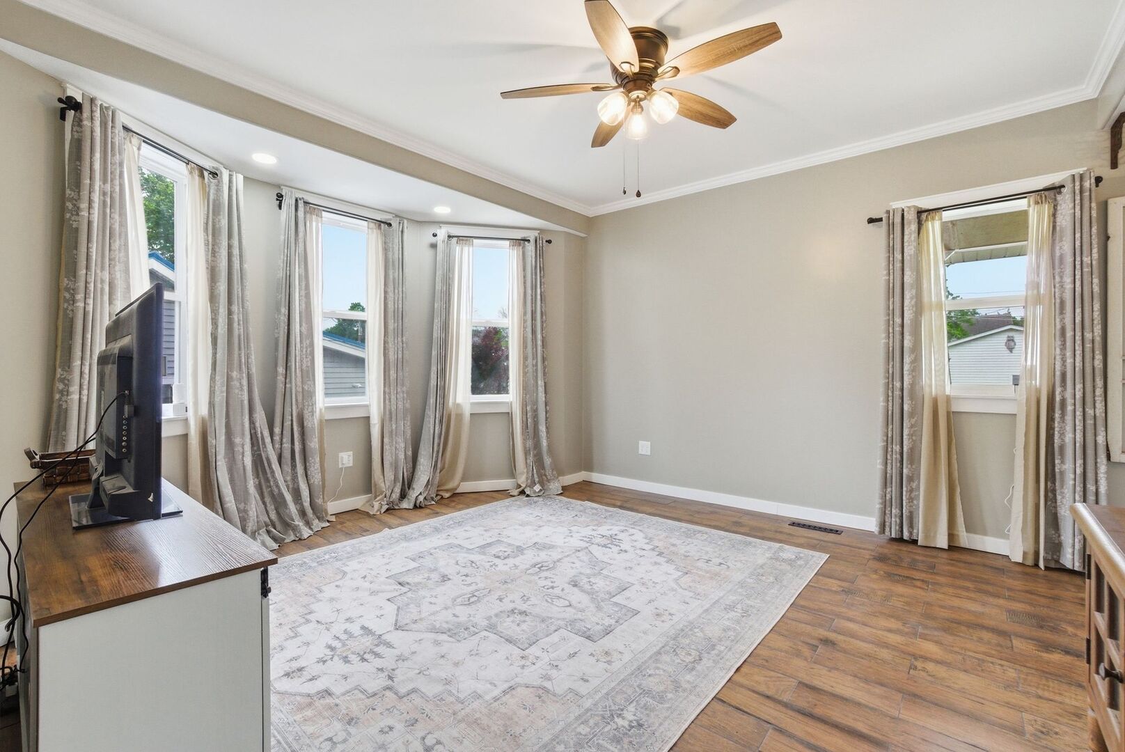 115 E Waupansie Street, Dwight, IL 60420