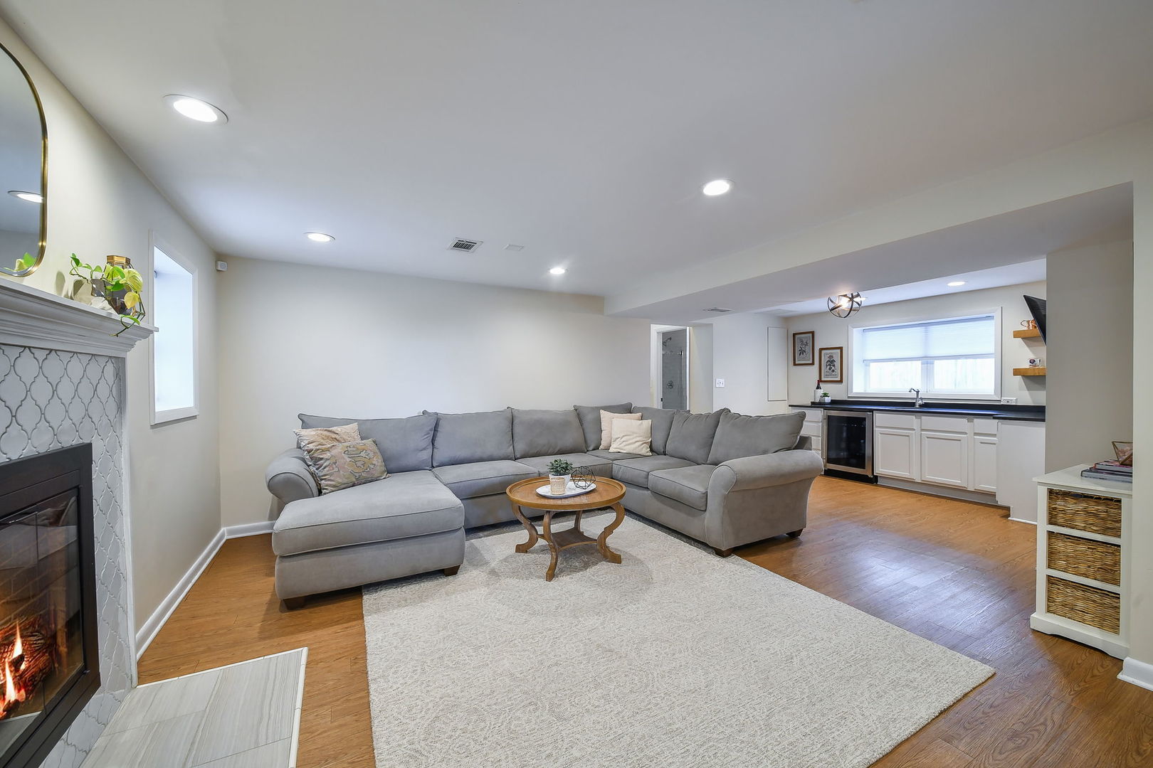 312 Spring Avenue, Glen Ellyn, IL 60137