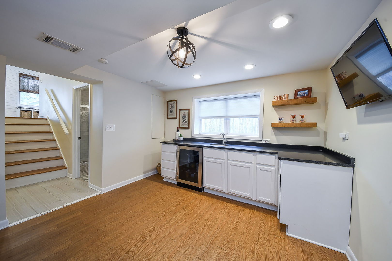 312 Spring Avenue, Glen Ellyn, IL 60137