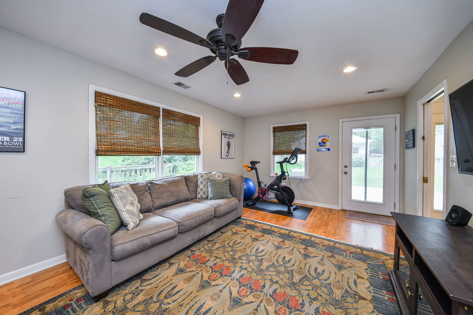 312 Spring Avenue, Glen Ellyn, IL 60137