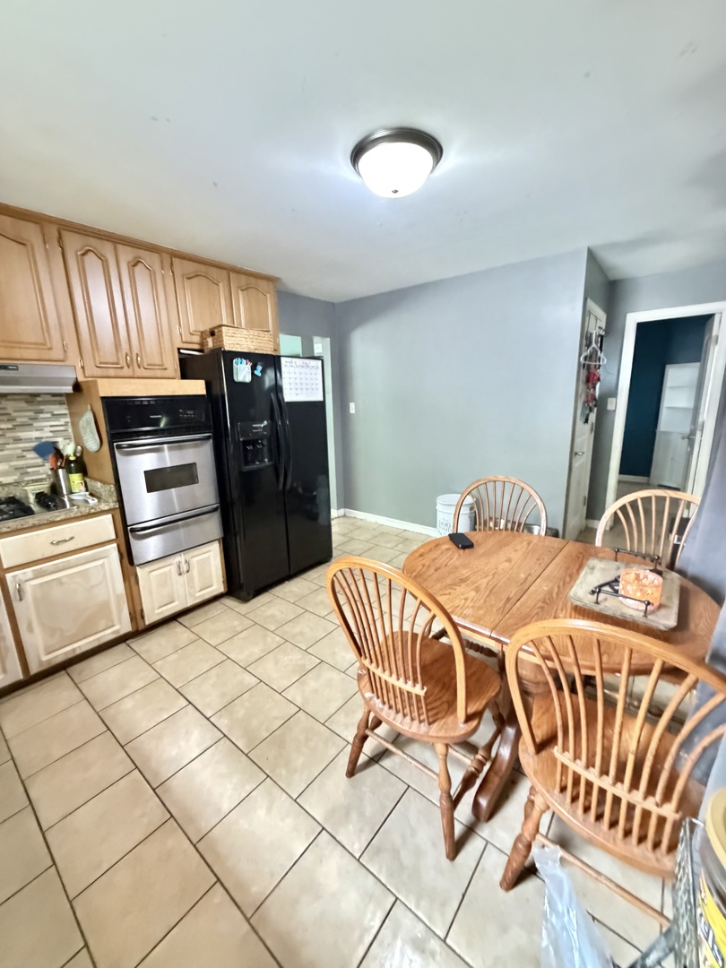 18832 Cherry Lane, Lansing, IL 60438