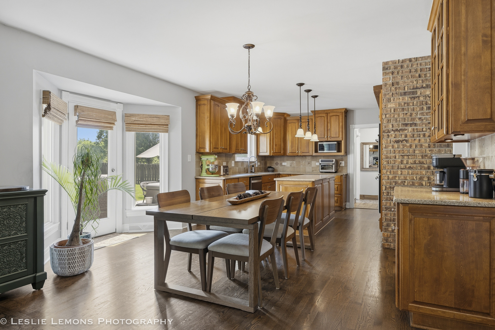 386 Hoyer Court, Naperville, IL 60565